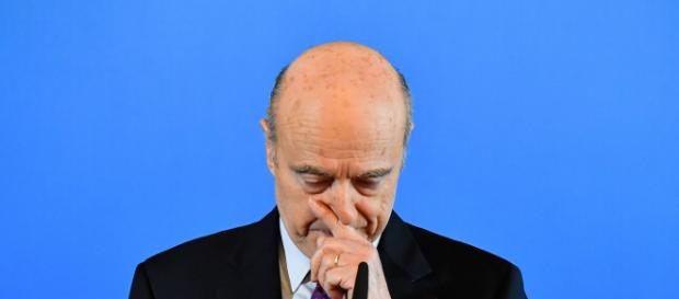 Ému aux larmes, Alain Juppé fait ses adieux à Bordeaux - lefigaro.fr Ému aux larmes, Alain Juppé fait ses adieux à Bordeaux - lefigaro.fr
