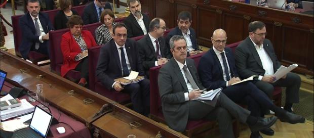 Fiscalía derrumba defensa en el juicio de los 12 líderes independentistas del procés Fiscalía derrumba defensa en el juicio de los 12 líderes independentistas del procés