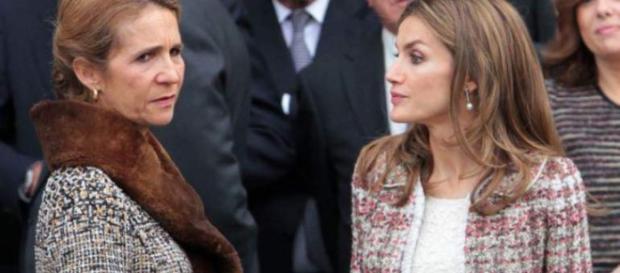 infanta Elena y reina Letizia en imagen infanta Elena y reina Letizia en imagen