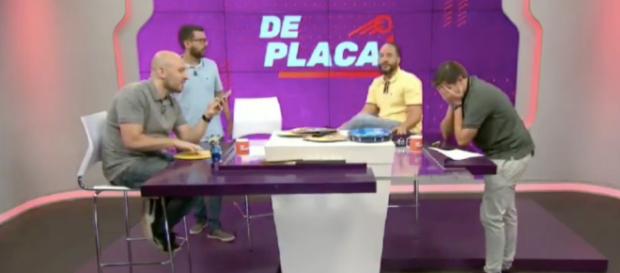 Jornalista pediu desculpas pela piada, a qual classificou como inconveniente. (Reprodução/Facebook) Jornalista pediu desculpas pela piada, a qual classificou como inconveniente. (Reprodução/Facebook)