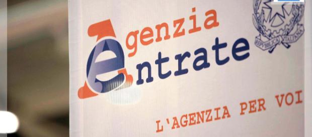 Molti avvisi in arrivo ai contribuenti da parte dell'Agenzia delle Entrate. Molti avvisi in arrivo ai contribuenti da parte dell'Agenzia delle Entrate.
