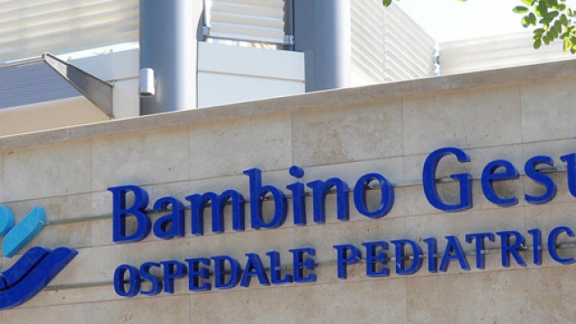 E' ricoverata all'ospedale romano Bambin Gesù Alice, la bambina di 22 mesi picchiata dal compagno della madre.