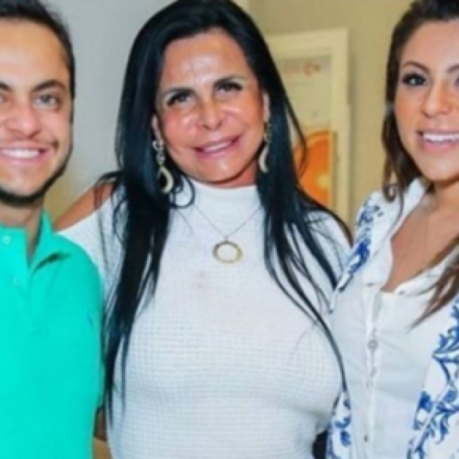 Gretchen com o filho Thammy e a nora Andressa Ferreira. (Foto: Reprodução Instagram)
