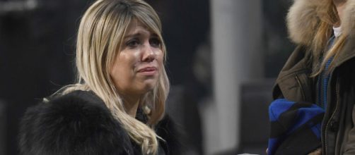 Inter, attimi di paura per Wanda Nara: un sasso contro la sua auto