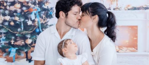 José Loreto, Débora Nascimento e a filha Bella (Reprodução Instagram)