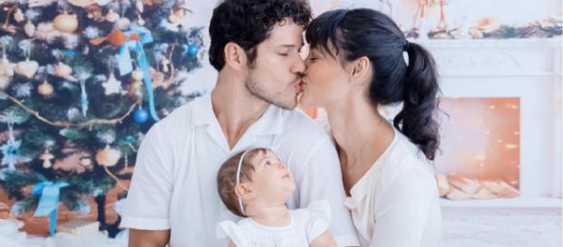 José Loreto, Débora Nascimento e a filha Bella (Reprodução Instagram) José Loreto, Débora Nascimento e a filha Bella (Reprodução Instagram)