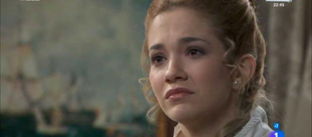 Una Vita, trame: Adela confessa a Simon che diventerà suora Una Vita, trame: Adela confessa a Simon che diventerà suora