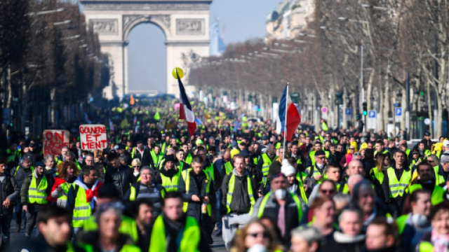 L'acte 14 des "gilets jaunes" a débuté dans le calme - parismatch.com