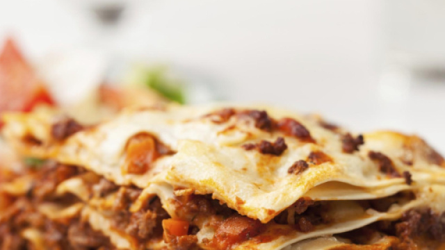 Ricetta Lasagne alla bolognese.