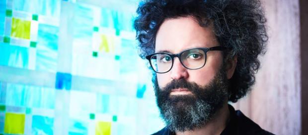 Simone Cristicchi e la polemica sul vincitore del Festival di Sanremo. Simone Cristicchi e la polemica sul vincitore del Festival di Sanremo.