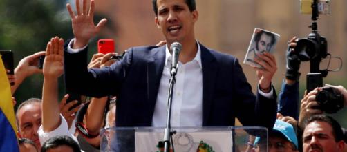 Juan Guaidó espera alcanzar el millón de voluntarios antes del 23 de febrero