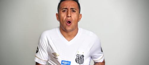 O peruano Cueva é uma das apostas do time do Santos. (Foto: Divulgação/ Santos F.C. - https://www.santosfc.com.br/)