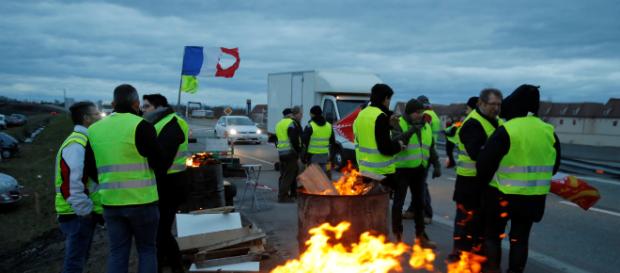 Gilets jaunes : 30% des TPE et PME craignent de disparaître si le ... - latribune.fr Gilets jaunes : 30% des TPE et PME craignent de disparaître si le ... - latribune.fr