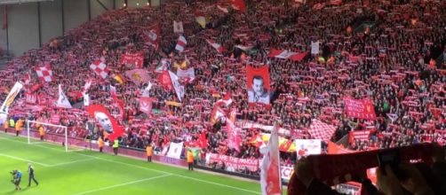 La caldissima Kop di Anfield Road: grande attesa per Liverpool-Bayern