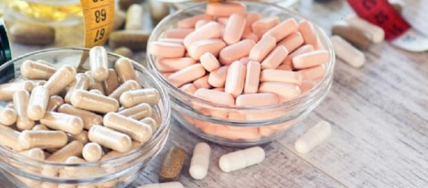 Farmaci anti-obesità ed ora anche un dispositivo medico per aumentare la sazietà. Farmaci anti-obesità ed ora anche un dispositivo medico per aumentare la sazietà.