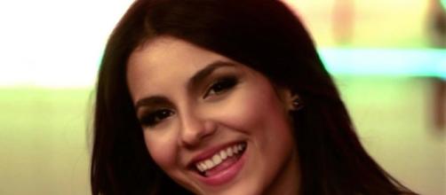Actress and singer Victoria Justice is among celebs with Feb. 19 birthdays. [Image via Victoria Justice VEVO/YouTube]