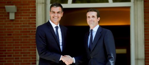 Pablo Casado por encima de Pedro Sánchez, según sus propias encuestas