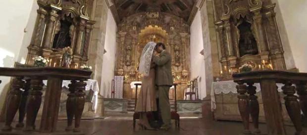 Danilo e Julia se casam secretamente (Reprodução/TVGlobo) Danilo e Julia se casam secretamente (Reprodução/TVGlobo)