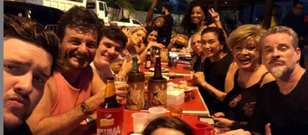 Festa de comemoração de O Sétimo Guardião (Reprodução/Instagram/@nanypeople) Festa de comemoração de O Sétimo Guardião (Reprodução/Instagram/@nanypeople)