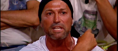 Isola dei famosi 2019, eliminati del 20 febbraio: Giorgia torna a casa, Bettarini all'ultima spiaggia