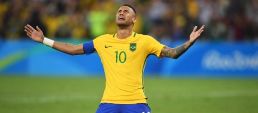Neymar ignora titulo de melhor jogador pós-Pelé (Foto: Banco de Dados)