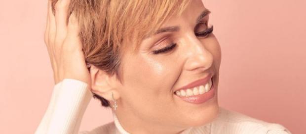 Ana Furtado com novo visual. (Reprodução/Instagram/Arquivo Pessoal) Ana Furtado com novo visual. (Reprodução/Instagram/Arquivo Pessoal)