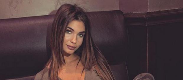 La jeune femme a balancé des révélations chocs sur son compte Snapchat, concernant la bagarre de Raph. La jeune femme a balancé des révélations chocs sur son compte Snapchat, concernant la bagarre de Raph.