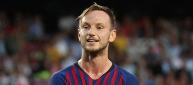 Mercato : le PSG ne serait plus en pole pour Rakitic Mercato : le PSG ne serait plus en pole pour Rakitic