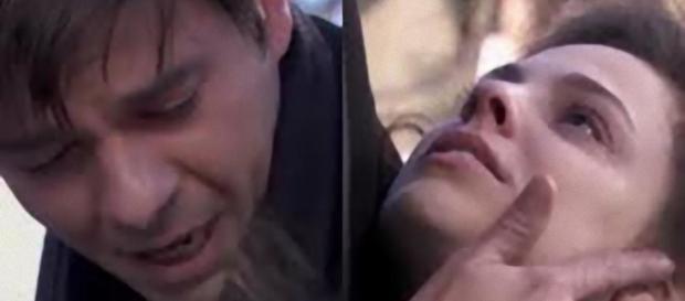 Una Vita, trame: Adela muore dopo aver augurato a Simon di essere felice con Elvira Una Vita, trame: Adela muore dopo aver augurato a Simon di essere felice con Elvira