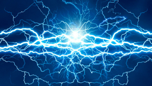 Austria, ragazza muore folgorata nella vasca da bagno mentre usa il cellulare