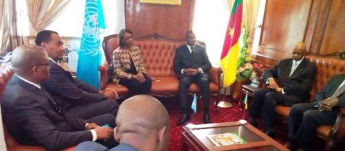 Madame Matshidiso Moeti avec le Ministre de la Santé du Cameroun (c) Guy Martial