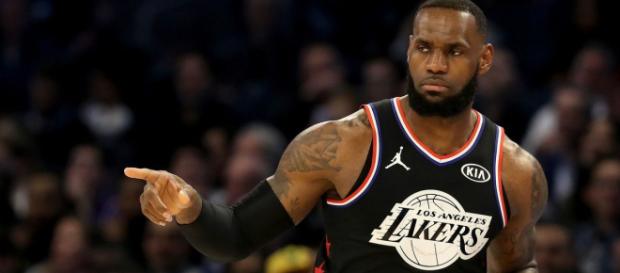 LeBron en busca de sus 13° Playoffs consecutivos LeBron en busca de sus 13° Playoffs consecutivos