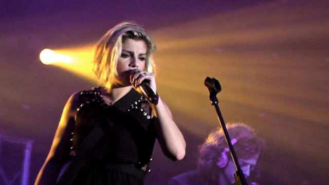 Emma Marrone attaccata duramente da Massimiliano Galli.