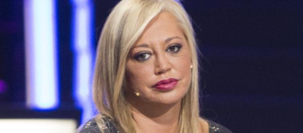 Belén Esteban vuelve a Sábado Deluxe y las redes sociales la tachan de mentirosa Belén Esteban vuelve a Sábado Deluxe y las redes sociales la tachan de mentirosa