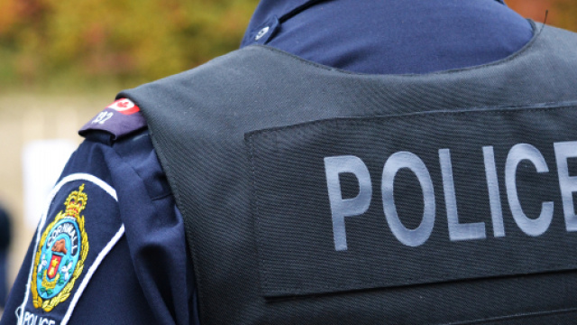 Ohio: bimba di 5 anni abusata, la madre difende il pedofilo.