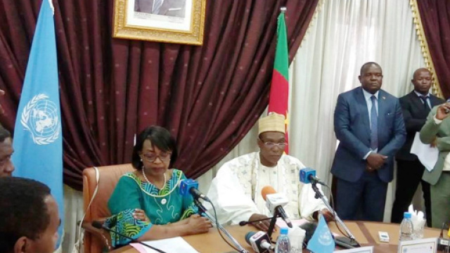 La directrice régionale de l'OMS Mme Matshidiso Moeti et le Minsanté Malachie Manaouda (c) Yahaya idrissou