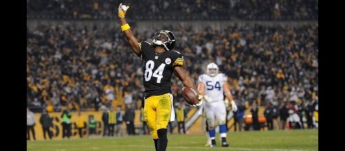 Antonio Brown looks to be heading to the NFC in 2019. [Image via USA Today/YouTube]