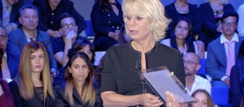 C'è Posta per te: Eleonora dopo aver chiuso la busta al papà viene criticata sui social.