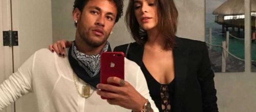 Neymar e Bruna Marquezine colecionam idas e vindas. Fonte: Reprodução Instagram