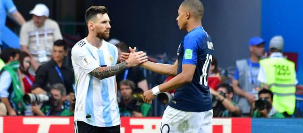 Kylian Mbappe et Lionel Messi affolent les compteurs Kylian Mbappe et Lionel Messi affolent les compteurs