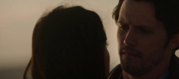 'Roswell, New Mexico' pilot image via Showcase Network/YouTube Screencap 'Roswell, New Mexico' pilot image via Showcase Network/YouTube Screencap