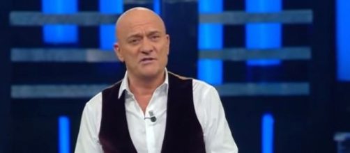 Claudio Bisio dichiara: 'Mai più a Sanremo, sui social mi danno del comunista'