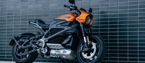 Harley-Davidson LiveWire is a lustworthy sporty electric ... - cnet.com