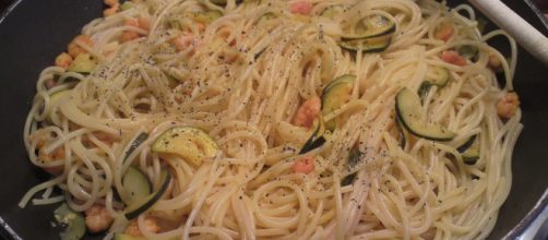 Ricetta spaghetti gamberi e zucchine.