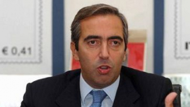 Possibile aumento di carburante, Gasparri giudica negativamente la proposta