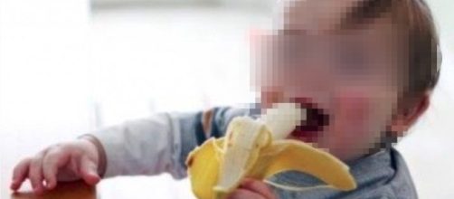 Civitavecchia, frammento di banana di traverso: bimba di due anni in fin di vita - Teleclubitalia