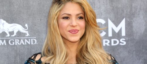 Shakira demandada por evadir el pago de impuestos