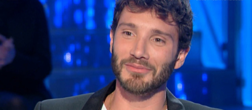 Stefano nega la dolce attesa di Belen, non il ritorno con lei: 'Vivo tutto con leggerezza'