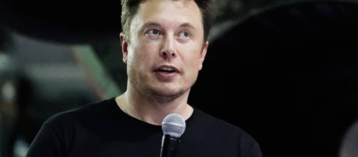Elon Musk causa confusão com declarações polêmicas no Twitter (Foto: Blasting News)
