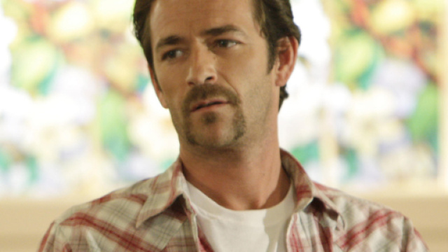 Luke Perry avrebbe avuto un ictus - tvguide.com